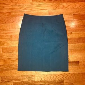 🛍 2 for $10 Worthington Green Skirt Size 6